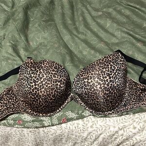Victoria Secret Lightly Lined Bra